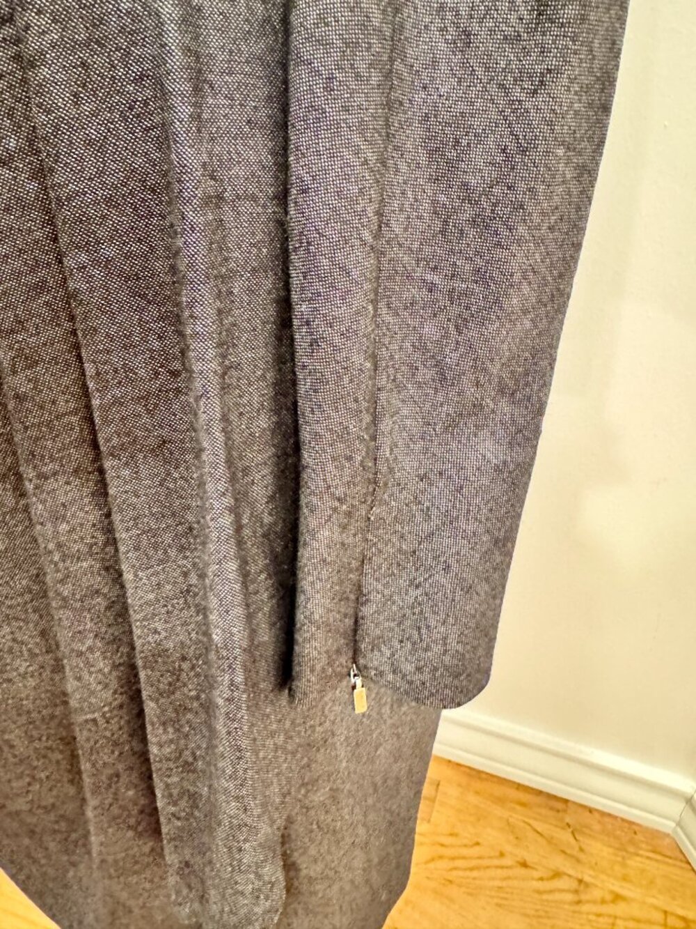 Max Mara Made in Italy Charcoal Wool & Silk Draped Wrap Midi Dress NWT Size 8 - Picture 6 of 15